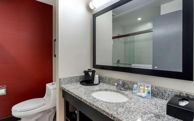 Comfort Inn & Suites near Stadium