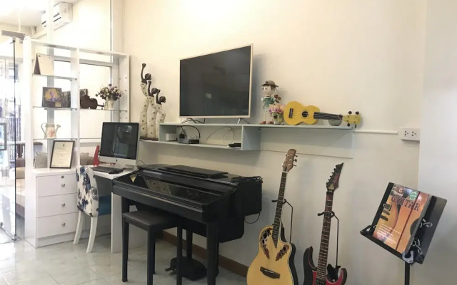 Saen Sabai Hostel