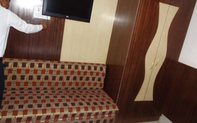 Hotel Om International