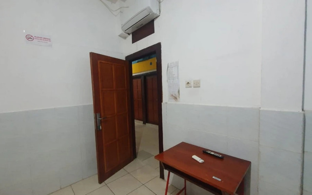 Reddoorz @ Homestay Gayatri