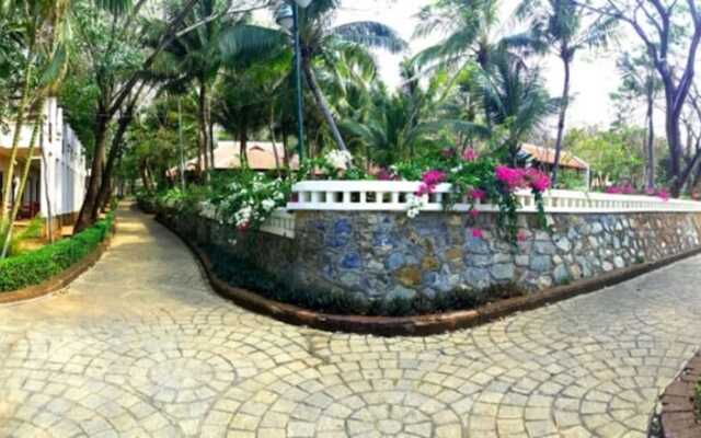 Long Hai Beach Resort