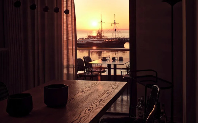 Monopolio Waterfront Apartment