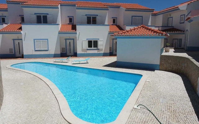 D01 - Coastal Townhouse by Dreamalgarve