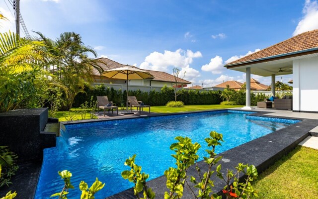 Modern 3 Bedroom Pool Villa MS24