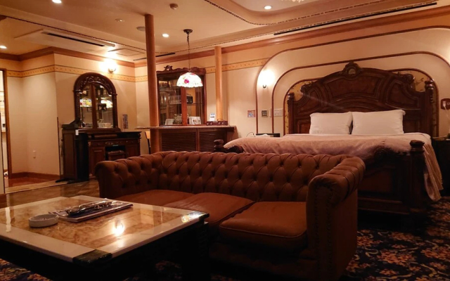 Hotel Zips - Adults Only