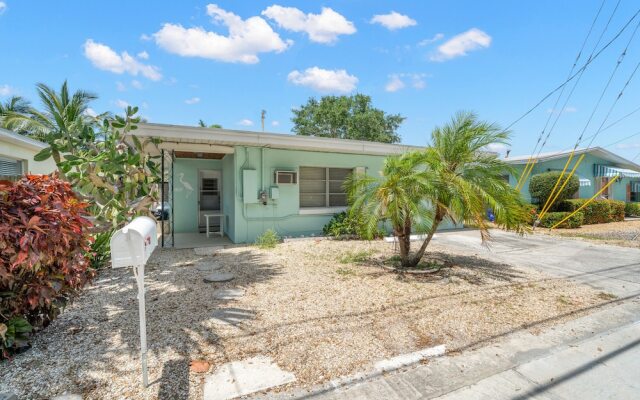 Bayshore Cottage