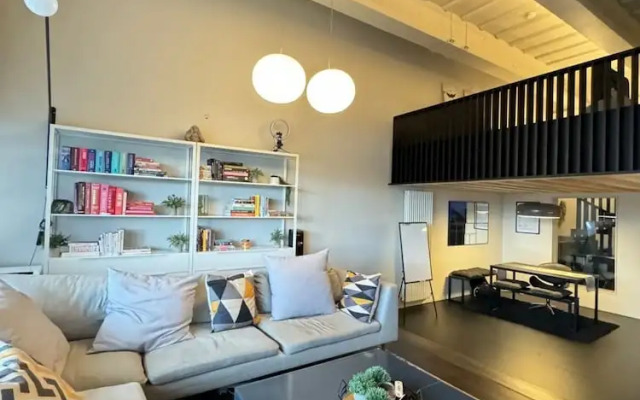 Industrial-chic 1BD Loft by the River Fulham!