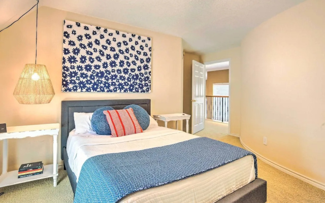 Beautiful Montgomery Home w/ Lakefront Deck!
