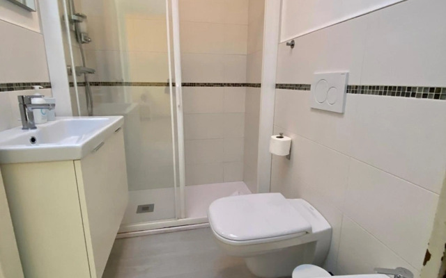 BeachFront Attic Apartment - access to private beach club