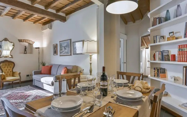 Debussy Halldis Apartments