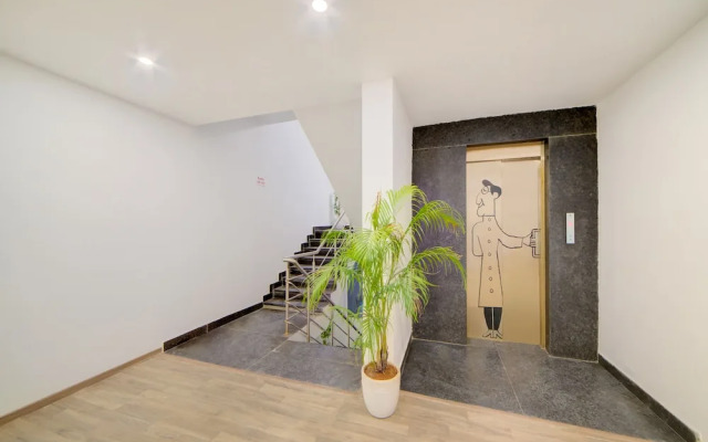 OYO Townhouse 111 A3 Empire