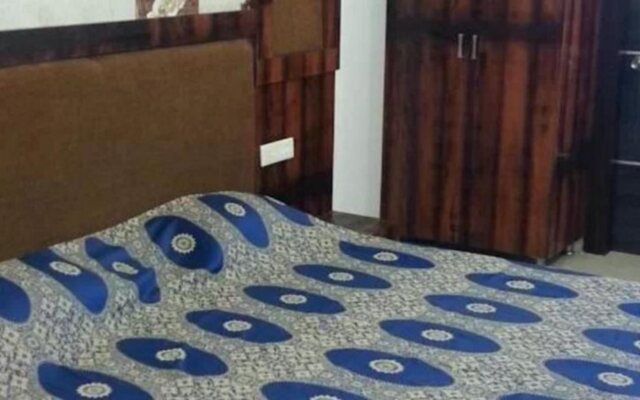 Hotel Raj