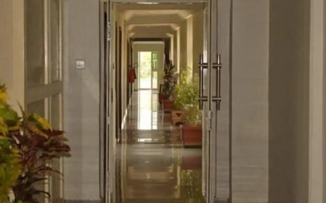 Royal Choice Inn