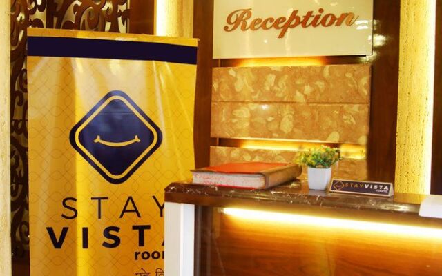 Stay Vista Rooms near Marine Drive