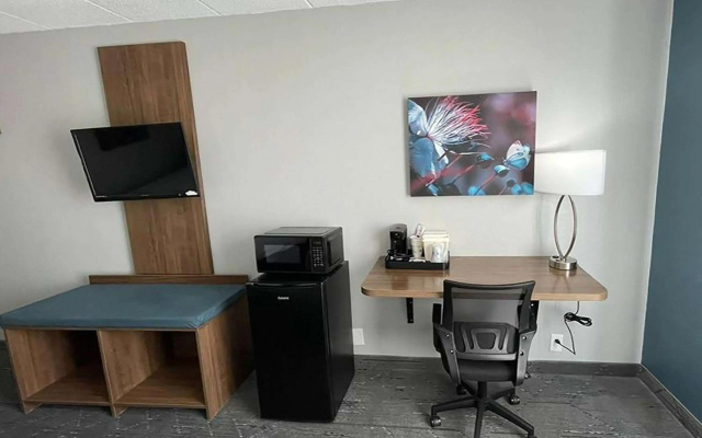 USA Inn and Suites Springfield Ohio