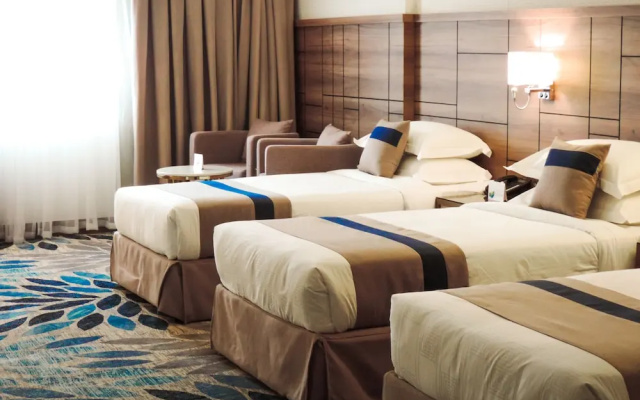 Season Star Hotel