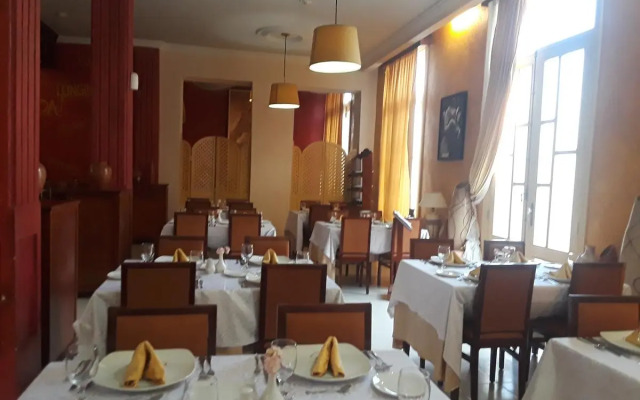 Hotel E La Ronda