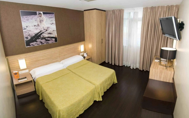 Hotel Moon