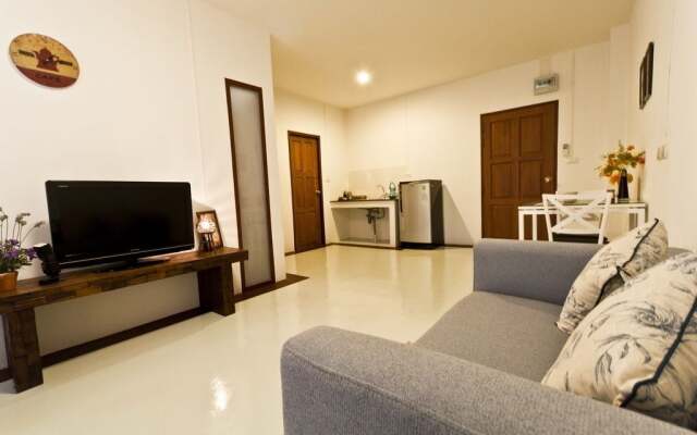 The Meet Green Apartment
