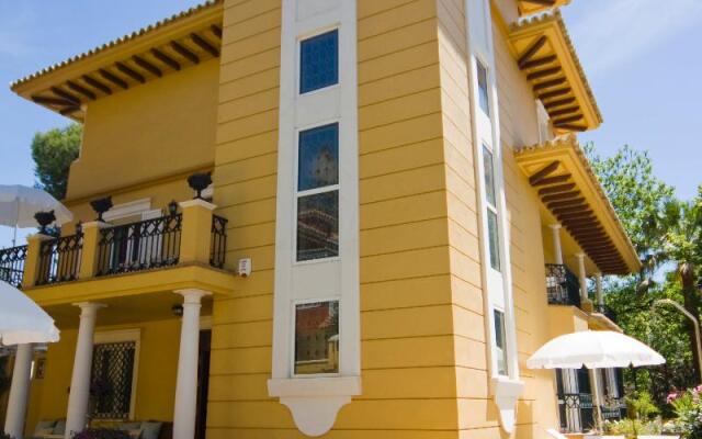 BYPILLOW Villa Lorena