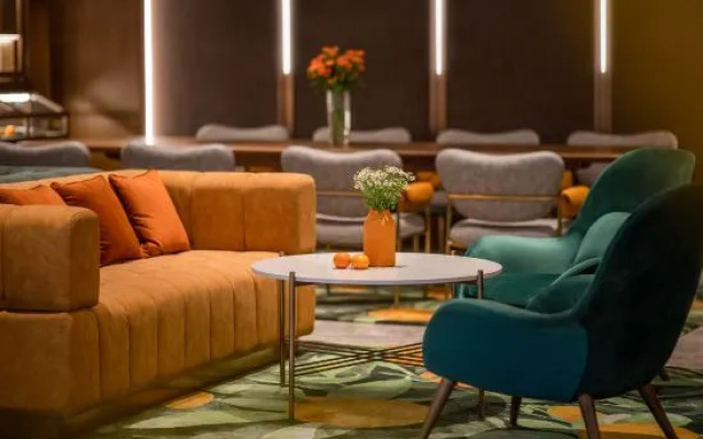 Orange Hotel (Wuhan Hankou Station Fanhai CBD Store)