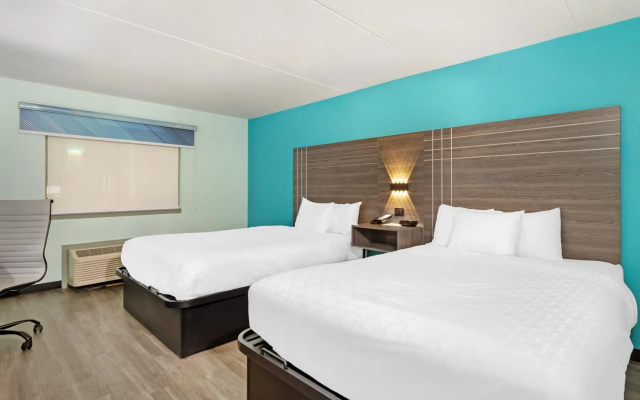 Clarion Inn Des Moines Airport