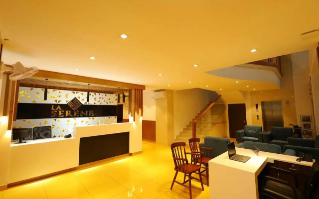 Hotel La Serene Mattannur