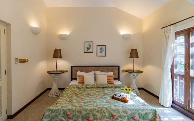 Loto Bianco by Hireavilla -4br w Pvt Pool Siolim