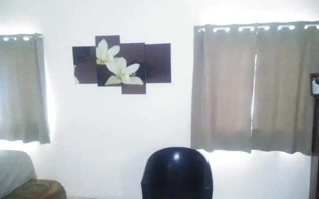 Immaculate 2-bed Apartment in Spanish Town