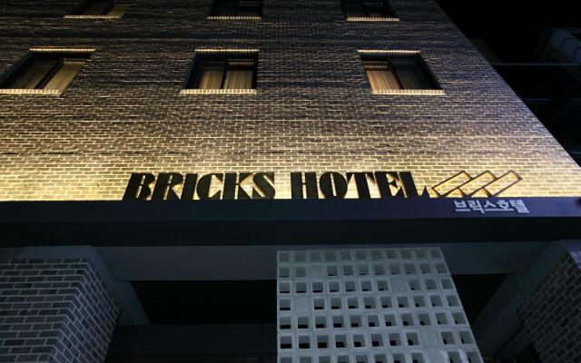 Bricks Hotel