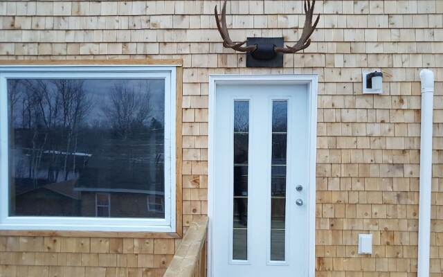 Striper Fishing & Hunting Lodge