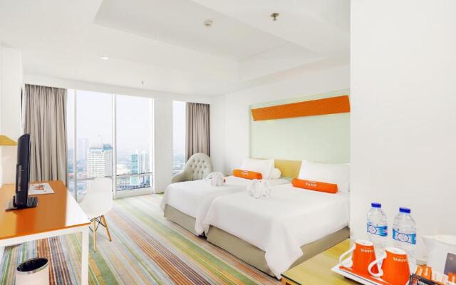 HARRIS Suites fX Sudirman