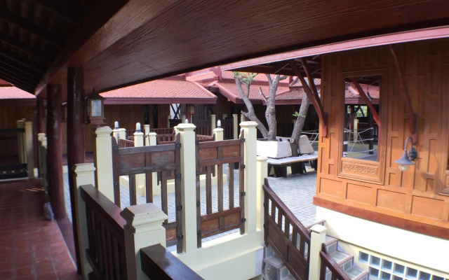 Luang Chumni Village