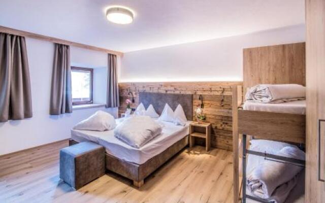 Apartments Heidenberger Delle Scuole
