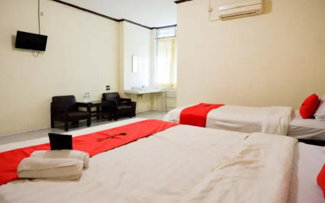 RedDoorz @ Hotel Citra Indah