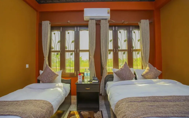 OYO 348 Hotel Park Treasure