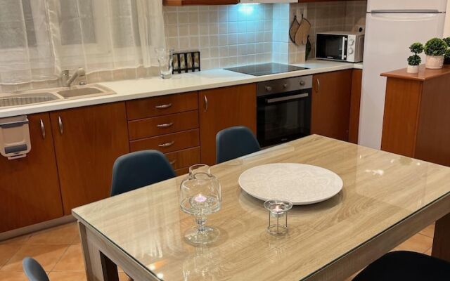 Cozy 2 Bedroom Apartment in Spilia