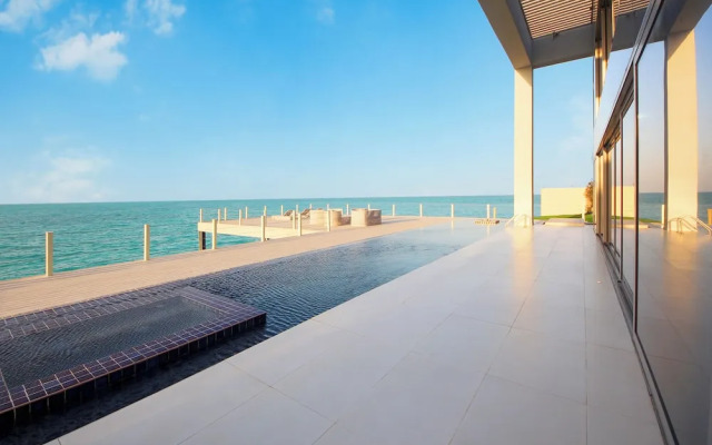 Overwater Luxury Retreat - Nurai Island