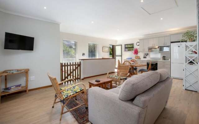 Steenbok House Self Catering Apartment
