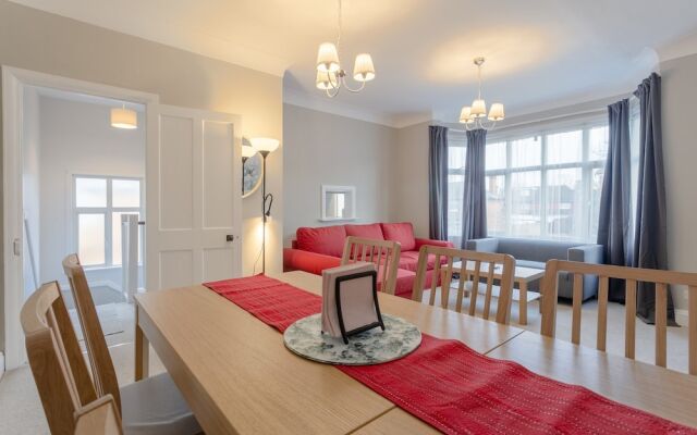 Large Family Apartment in Peaceful Area
