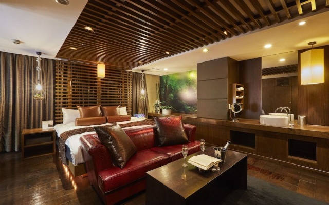 Hotel Love – Lobby – Nagoya