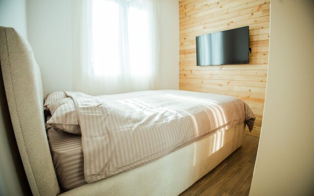 Sirius Lux Apartments