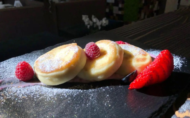 Coin Apartments & Hostel