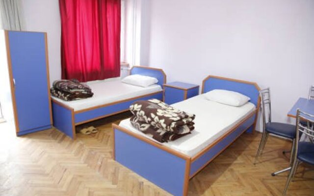 Polat Hotel
