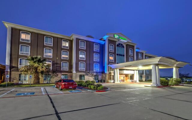 Holiday Inn Express Hotel & Suites Corsicana, an IHG Hotel