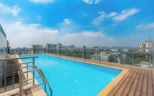 Bluesky Avalon Saigon Center Luxury