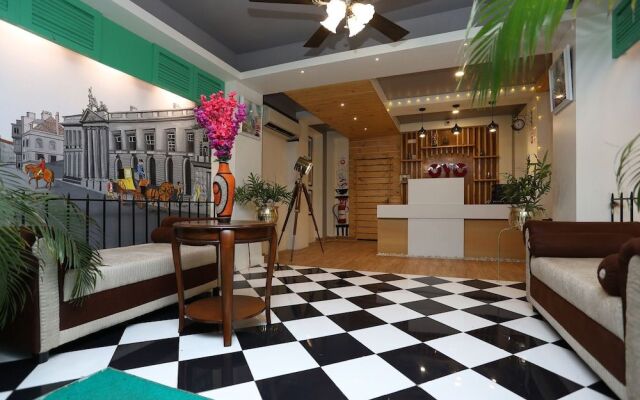 OYO Flagship 604 Ballygunj Kolkata