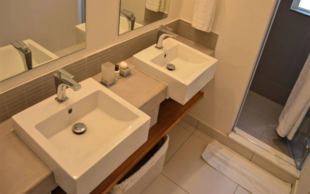 Pointe aux Cannonier Luxury Apartments