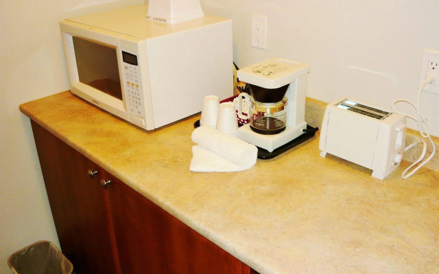 Canadas Best Value Inn & Suites Kamloops