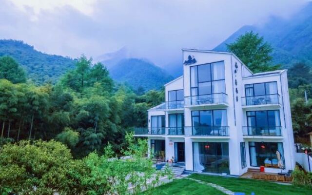 Yunshang Grassland Anji Buyu Time Parent-Child Holiday Homestay